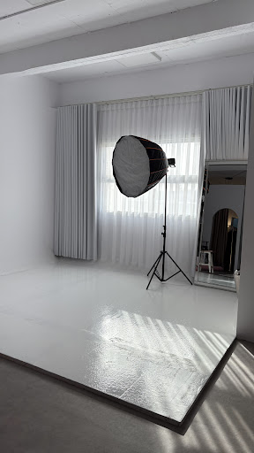 Creative hour studio